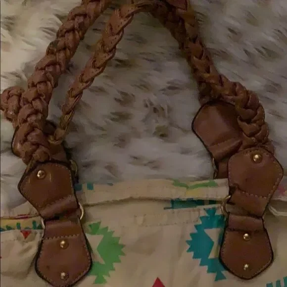 Aztec xoxo bag   - Picture 3 of 6